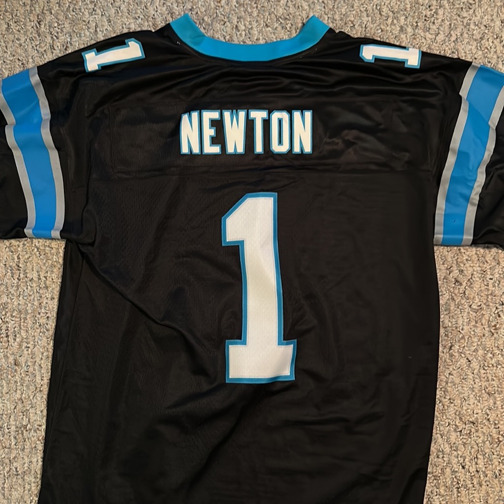 Cam Newton rookie year jersey (printed not stitched) old Panthers logo, Large